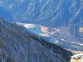 Tiefblick zum grn schimmernden Jgersee