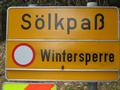Die Slkpastrae ist offiziell noch gesperrt aber zumindest bis zur Erzherzog-Johann-Htte schon zur Gnze aper - auch Motorradfahrer sind schon unterwegs