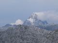 Hohe Gipfel  im Norden (vielleicht der Watzmann ???)