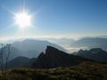 Blick nach Osten - ber einen Pfad gehts vom Schafberg hinber zur etwas niedrigeren Spinnerin