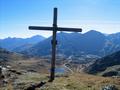 Endlich wieder auf normalem Weg. Hier beim Kreuz auf der Seekarscharte