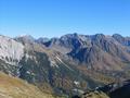 Blick in die Bergwelt sdlich der Lungauer Kalkspitze - im Hintergrund lugt der schneebedeckte Hochgolling hervor