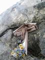 In der Nhe der Kaiserwand unter einem berhngenden Felsen befindet sich das 