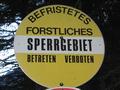 Beim Nachhauseweg habe ich noch ein wirklich sehr gutes, konstruktives und informatives Gesprch mit 2 Jgern, die mich ber das fr das Hochwild extrem wichtige und schtzenswerte Rckzugsgebiet am Jackerstageck aufklren. Diesen Appell mchte ich hier gerne weitergeben: Es gibt hier in der Umgebung zahlreiche, leichter erreichbare und lohnenswertere Wanderziele. Und vor allem jetzt whrend der Brunftzeit sollte man die vorgegebenen Markierungen keinesfalls verlassen !!!