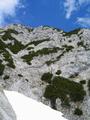 Vorbei an den felsigen Aufschwngen auf den Winterstein - Schneefelder, wie im Bild, sind aber schon sehr rar auf der Sdseite ...