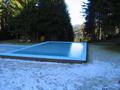Die Schwimmbecken beim Michaelerberghaus eignen sich derzeit besser zum Eislaufen denn zum Schwimmen.