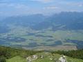 Endlich in der Scharte angekommen, ffnet sich ein wunderbarer Blick nach Norden in das steirische Salzkammergut um Bad Mitterndorf ...