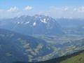 Blick zum markanten Grimming - ber dem Ennstal um Trautenfels thronend - nach Sden (im Bild vorne) zieht sich das Tal nach Donnersbach herein.