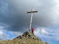 Und schlielich erreichen wir das Gipfelkreuz in der milden Sptnachmittagssonne.