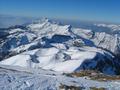 Blick nach Westen zum Schafberg. Links unter ihm hat der Wolfgangsee zu liegen.