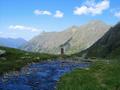 ... die sich im Schatten und in ruhigerer Bewegung in blaue Bchlein verwandeln