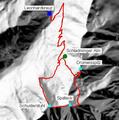 Der Tourenverlauf: Aus dem Sattental (Start beim Leonhardkreuz) ber die Forststrae zur Schladminger Alm: Von dort durch den Wald und ber die freien Bergrcken zum Schladminger Trl. Aufstieg zum nahen Dromeisspitz. Querung ber die Hochflche und Direktanstieg ber die Nordflanke auf den Ostgrat und weiter zum Gipfelkreuz am Spateck. Dem Grat entlang zum Schusterstuhl. Abstieg ber den Nordwestrcken und ber Almflchen zurck zur Schladminger Alm. Entlang der Aufstiegsroute auf der Forststrae wieder hinab zum Auto.