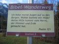 ber den mit einigen Bibelsprchen gesumten Bibelweg zurck zum Ausgangspunkt.