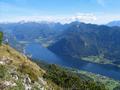 ... einen herrlichen berblick ber den Grundlsee (das steirische Meer).