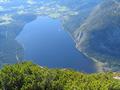 Der Altausseer See mit dem Ort Altaussee am oberen Bildrand ...