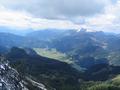 Tiefblick nach Gosau im Westen ...