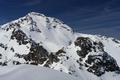 Am Gipfel des Vogelsang (der Schneehgel links unten). Rechts der dunkle Felsen des Kornreitwipfel - links hinten das Schiedeck.