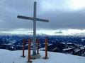 Beim Gipfelkreuz am Korein (lt. Gipfelbuch Koreinhhe). Der tatschliche Gipfel - laut GPS - liegt weiter ostwrts, und wird nur mehr von wenigen Schitourengehern besucht.