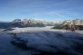 Unten im Tal - noch immer dichter Nebel. Der Hochknig (links) ragt heraus.