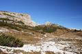 Kurz vor der Brunnalm zeigte sich mein Gipfelziel - der Sattelkoppen (rechts). Den stlichen Auslufer des Querlstein auf der linken Seite kannte ich bereits von meiner Schitour vom 03.02.2008.