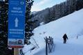 Weiter oben im Schatten wurde es aber sprbar klter. Die Route bis zur Schnwetterhtte ist als 
