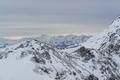 Trotz der Bewlkung am Nachmittag war die Fernsicht gar nicht so schlecht. Weit im Westen waren sogar einige der markantesten Gipfel der Hohen Tauern erkennbar: Groglockner, Hohe Dock, Groes Wiesbachhorn und Hoher Tenn.