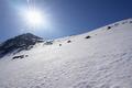 Trotz Sonne gibt es auf den nrdlich ausgerichteten Steilhngen keinen Firn.