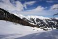 Bei der Brckelalm verlasse ich die Sommermarkierung und halte mich westwrts. Duch einen steileren Waldabschnitt ...