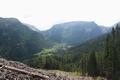 Tiefblick zum Talsschlu im Bereich der Vgeialm. Nach links fhrt ein gut ausgebauter Steig zum Oberhttensee hinauf.