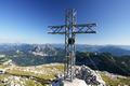 Beim Gipfelkreuz am Niederen Ochsenkogel.