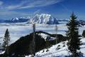 Rechts vom Grimming - das steirische Salzkammergut. Links hinten der Dachstein.