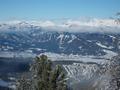 Auch das steirische Salzkammergut um Bad Mitterndorf ist allmhlich nebelfrei. Im Hintergrund die schneebedeckten Gipfel des Toten Gebirges.