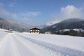 Auch heute war es wieder eine Schneeschuhtour. Auch heute waren wir wieder zu Dritt unterwegs. Neben mir noch Nico und Sammy. Whrend wir bei der Gerzkopf-Tour aber nach Westen in die Salzburger Schieferalpen starteten, hielten wir uns heute Richtung Norden und strebten dem Gosaukamm im Dachsteingebirge zu.