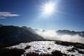 Der Sonne entgegen. ber den Grat gehts sdostwrts ...