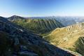 Im Sdwesten - ber dem Hhenzug zwischen Lrcheck und Schleifkogel ...