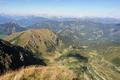 Blick ber das Kar, durch welches ich jetzt wieder ins Tal absteigen werde. Zuvor aber mchte ich noch dem Kreuzkogel (links) einen Besuch abstatten.