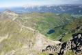 Unter uns erkennen wir eine Reihe von Seen: Im Norden Httensee und Obersee (ganz links der Hchstein) ...