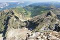 Blick nach Norden ber das Pruggerer Sattental. Hinten links der Kammspitz, weiter rechts der Grimming.