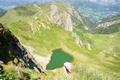 Durch eine gute Jause gestrkt, machen wir uns wieder auf den Weg. Hinunter zum Schuhflickersee soll es gehen. Das nchste Gipfelziel wartet bereits auf der anderen Seite. Steil ragt das Hochegg in die Hhe.