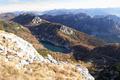 Sdwestlich unter mir liegt der grn schimmernde Steirersee eingebettet ...
