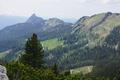 Ausblick ber die Brenfeuchtenalm zum markanten Hechlstein, unserem letzten Gipfel, den wir vor einer Woche berschritten haben.