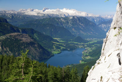 Dunkler Grundlsee - heller Dachstein