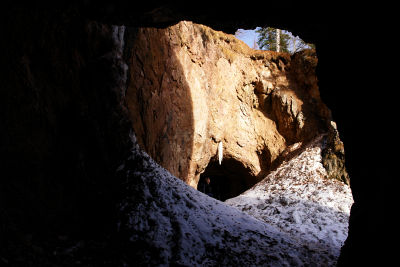 Zwischen den Tunneln