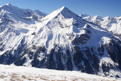 Der markante Ritterkopf - rechts dahinter der Großglockner