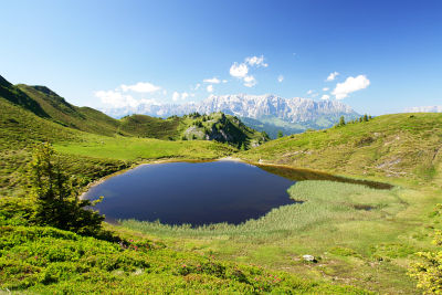 Am Kleinen Paarsee mit Blick zum Hochkönig