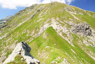 Kurze Felswand beim Abstieg vom Stierkarkopf