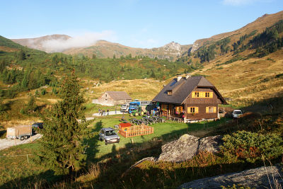 Hektisches Treiben bei der Wildalmhütte