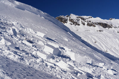 Bei diesem Schneebrett ist gerade noch alles gut gegangen