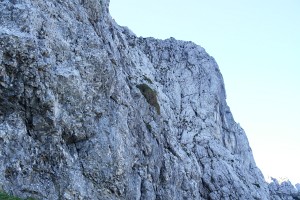 Kletterstellen im steilen Fels