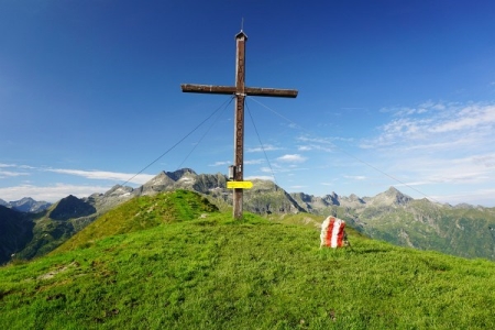 Gipfelkreuz am Pleschnitzzinken